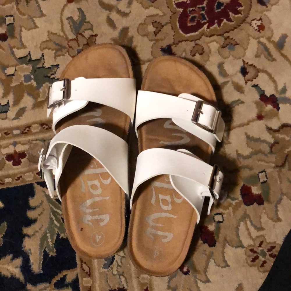 Girls fake Birkenstocks!